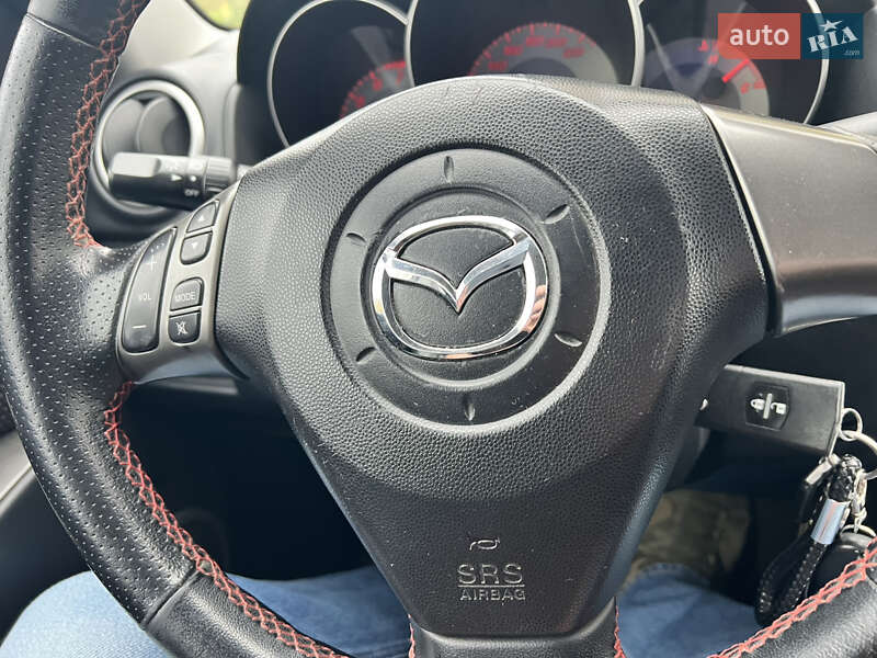 Седан Mazda 3 2007 в Ровно