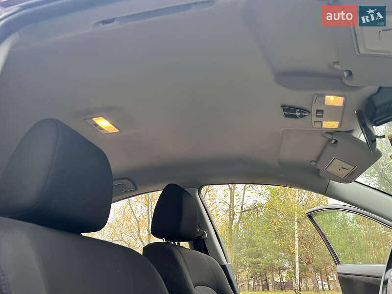 Седан Mazda 3 2007 в Ровно