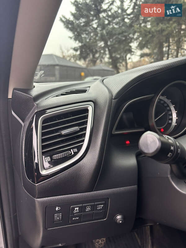 Хетчбек Mazda 3 2014 в Житомирі