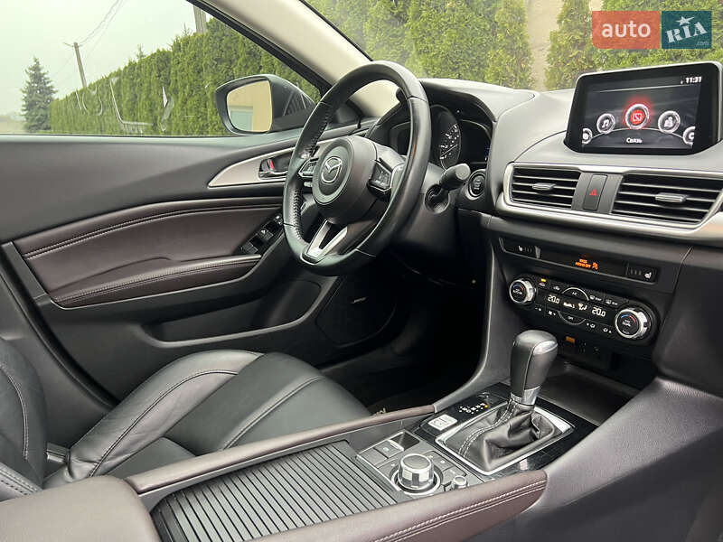 Седан Mazda 3 2018 в Дніпрі фото 21 Седан Mazda 3 2018 в Дніпрі