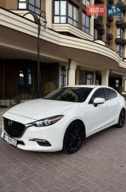 Седан Mazda 3 2017 в Софиевской Борщаговке