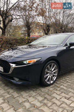 Седан Mazda 3 2020 в Чернівцях