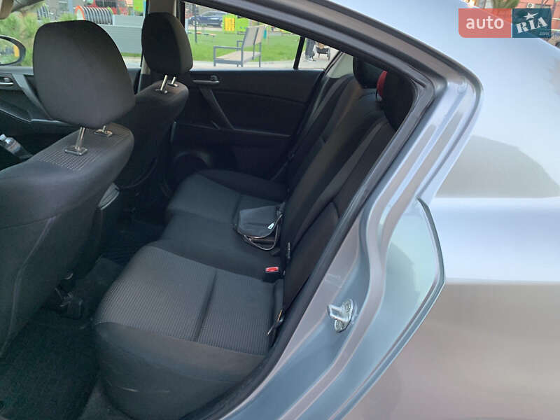 Седан Mazda 3 2012 в Луцьку фото 9 Седан Mazda 3 2012 в Луцьку