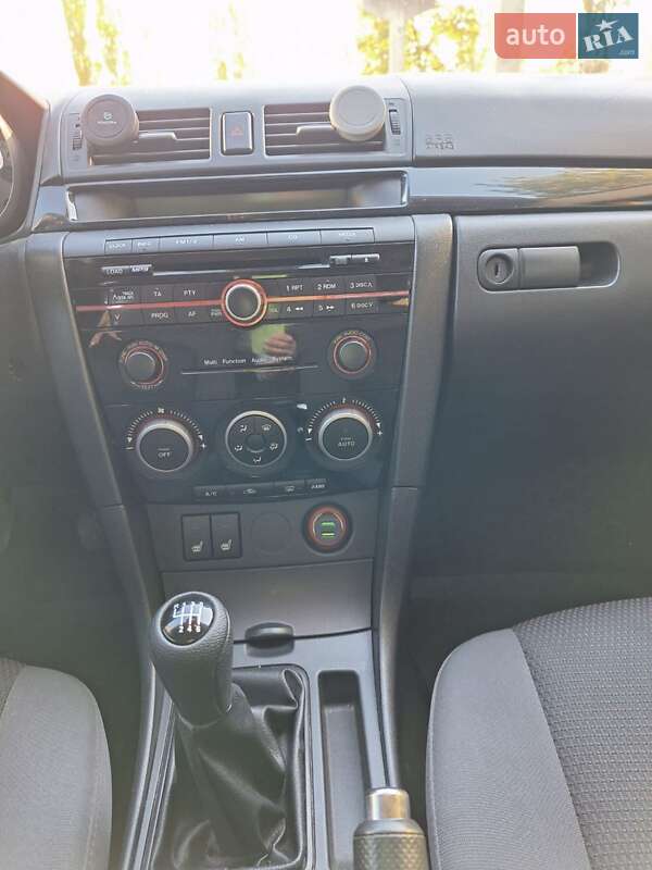 Хэтчбек Mazda 3 2008 в Кременчуге