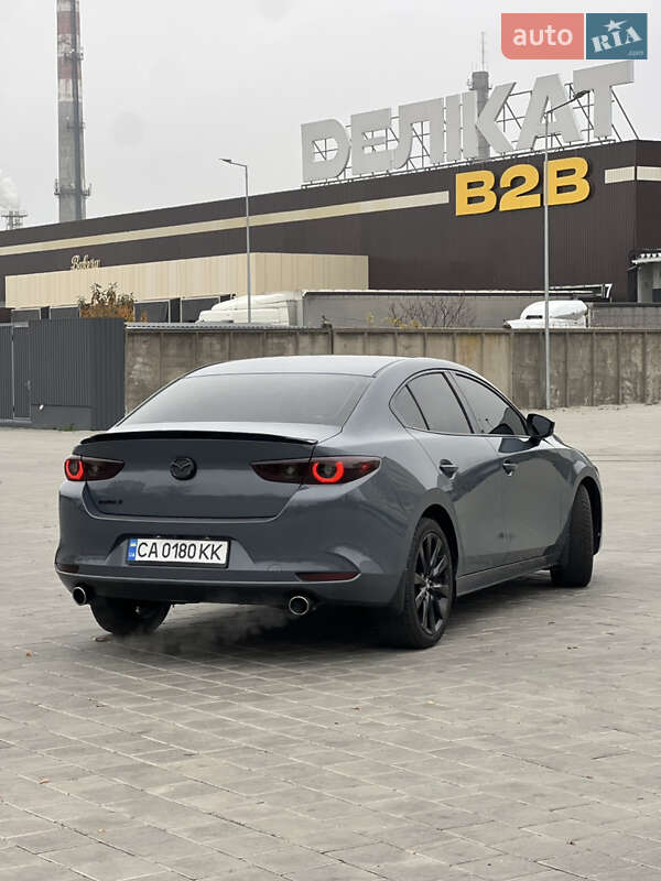 Седан Mazda 3 2022 в Черкассах