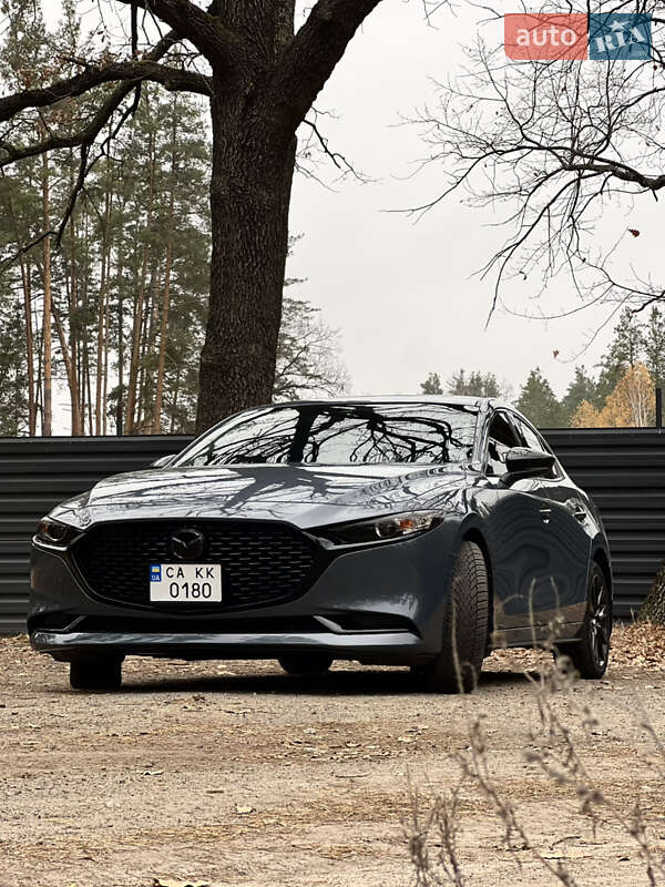 Седан Mazda 3 2022 в Черкассах