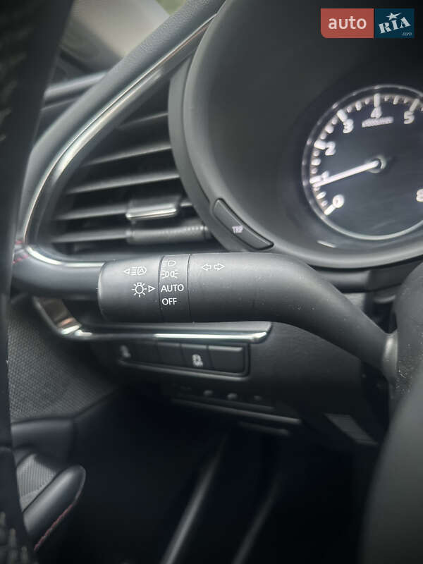 Седан Mazda 3 2022 в Черкассах