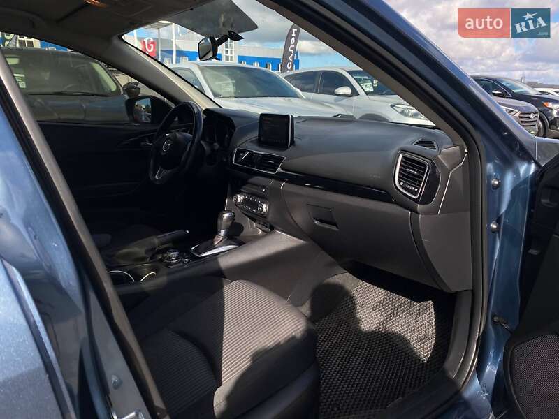 Седан Mazda 3 2014 в Києві