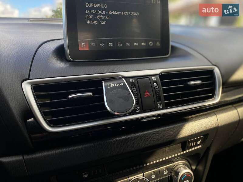 Седан Mazda 3 2014 в Києві