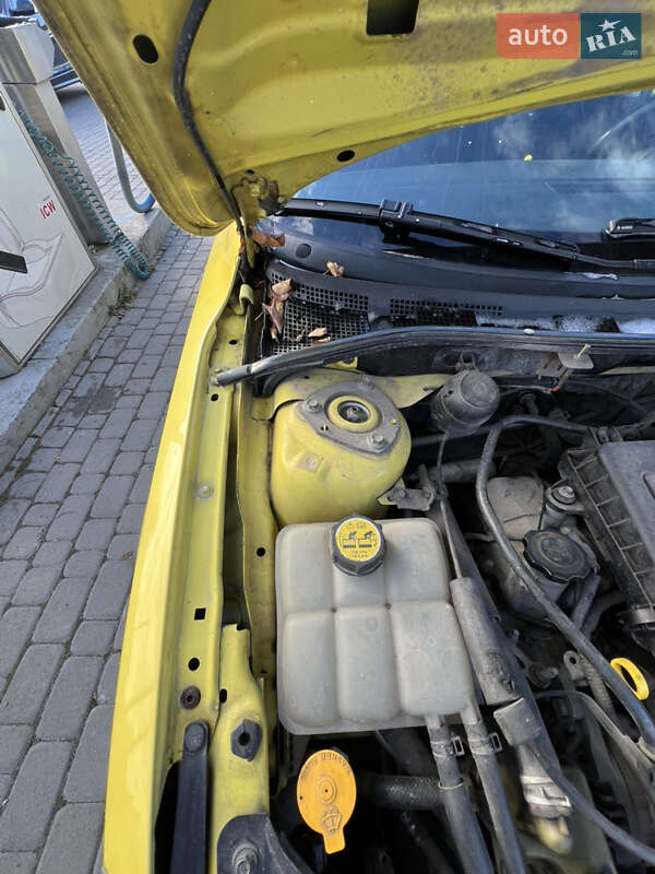 Хэтчбек Mazda 3 2006 в Львове