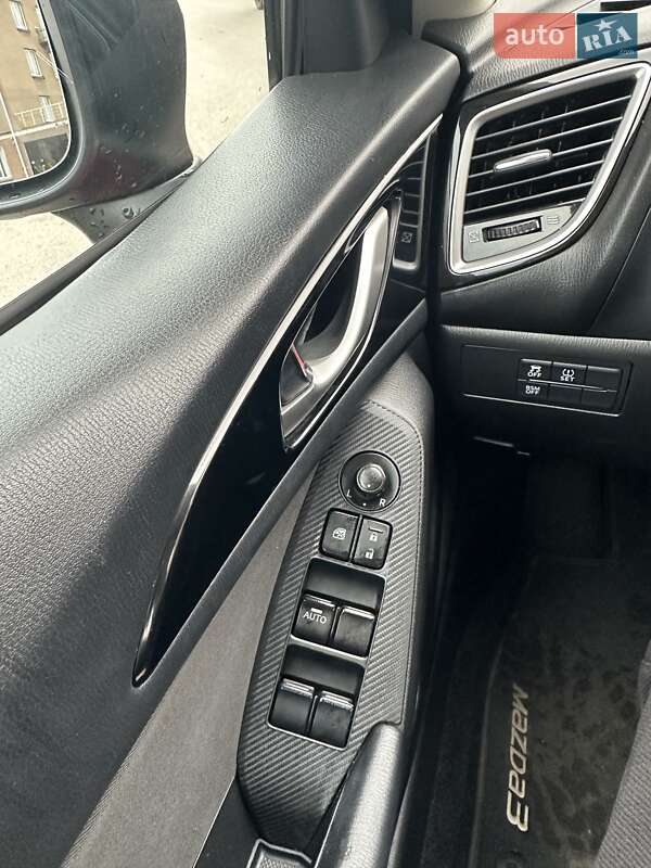 Хетчбек Mazda 3 2016 в Одесі