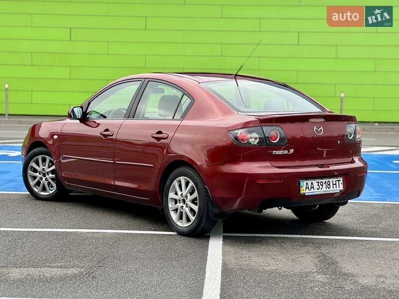 Седан Mazda 3 2008 в Киеве