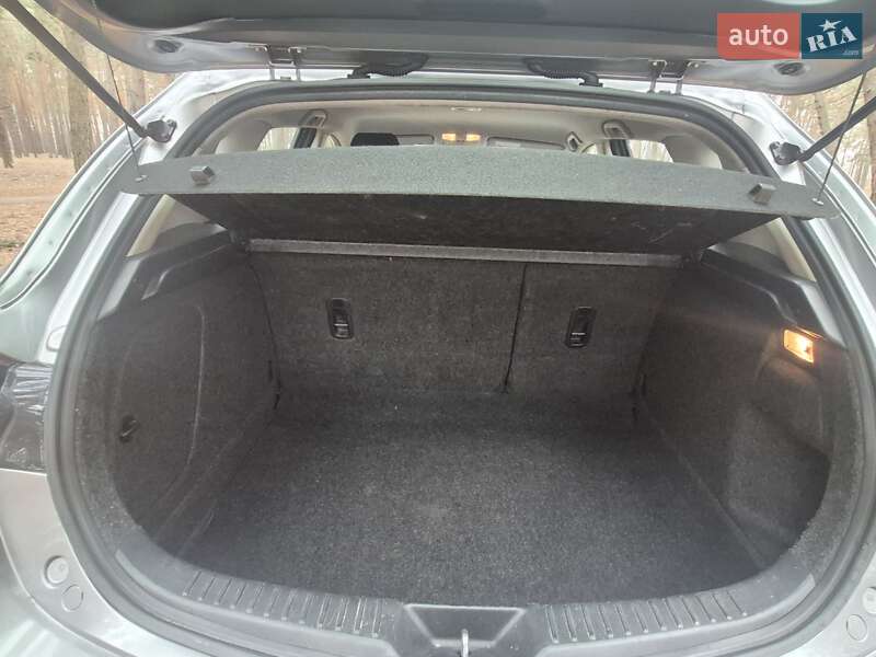 Хэтчбек Mazda 3 2010 в Харькове