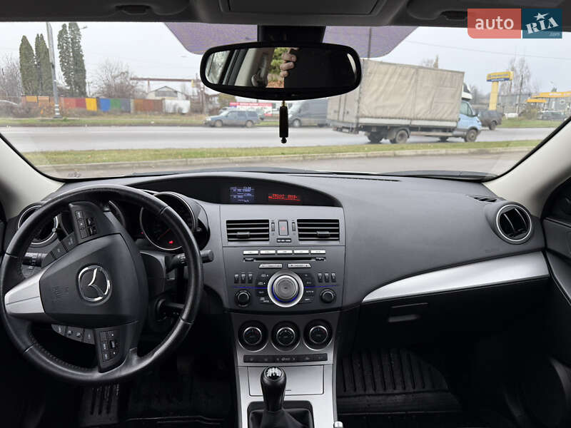 Хэтчбек Mazda 3 2010 в Сумах