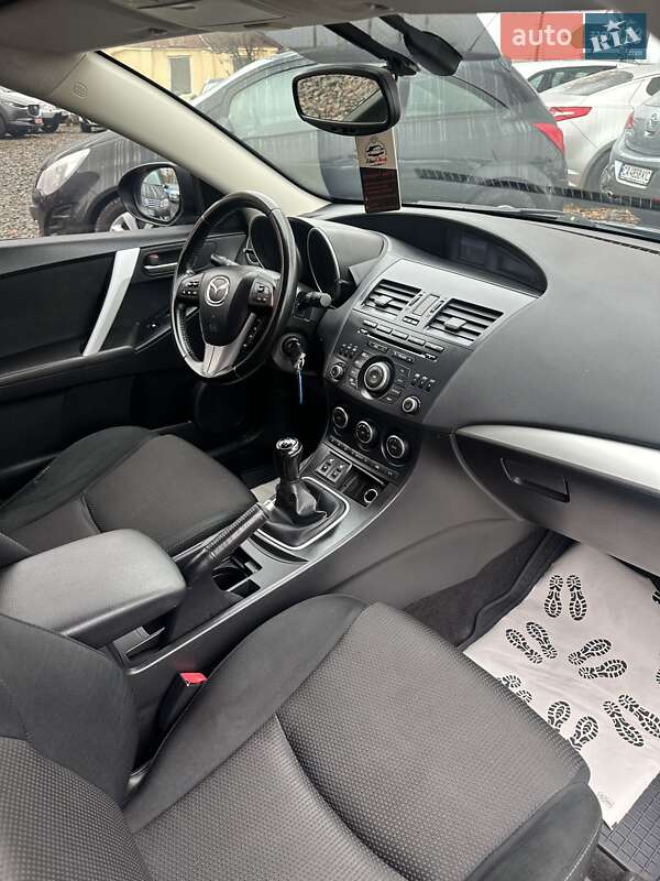 Хетчбек Mazda 3 2011 в Смілі