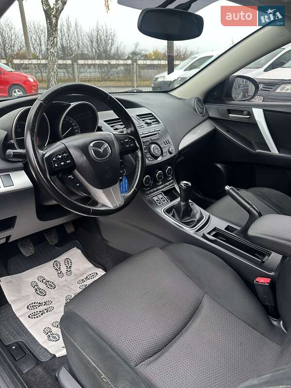 Хетчбек Mazda 3 2011 в Смілі