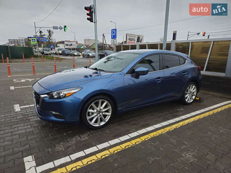 Хэтчбек Mazda 3 2017 в Киеве фото 3 Хэтчбек Mazda 3 2017 в Киеве