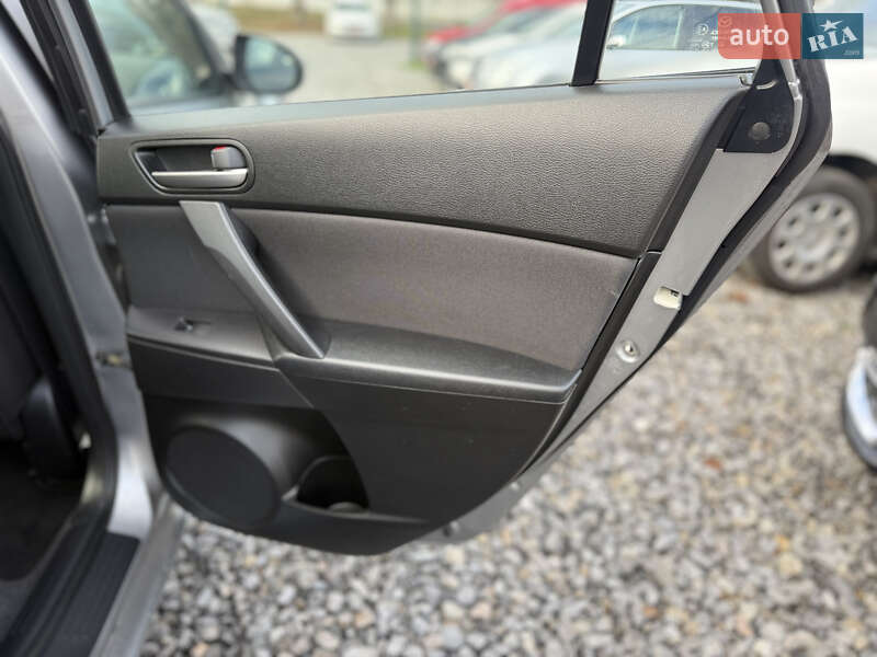 Хэтчбек Mazda 3 2010 в Виннице