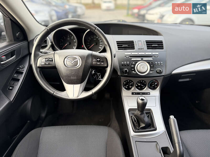 Хэтчбек Mazda 3 2010 в Виннице