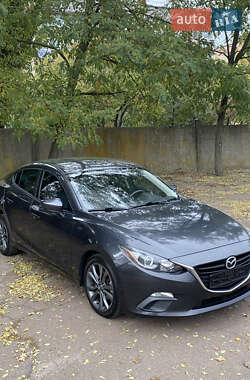 Седан Mazda 3 2015 в Киеве