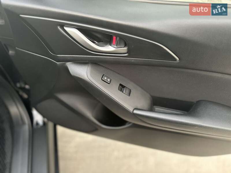 Седан Mazda 3 2015 в Києві фото 40 Седан Mazda 3 2015 в Києві
