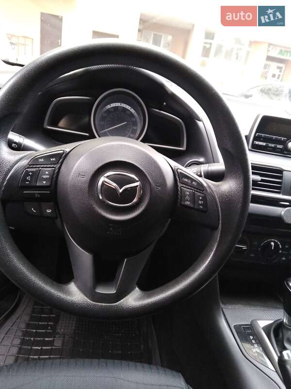 Седан Mazda 3 2014 в Києві