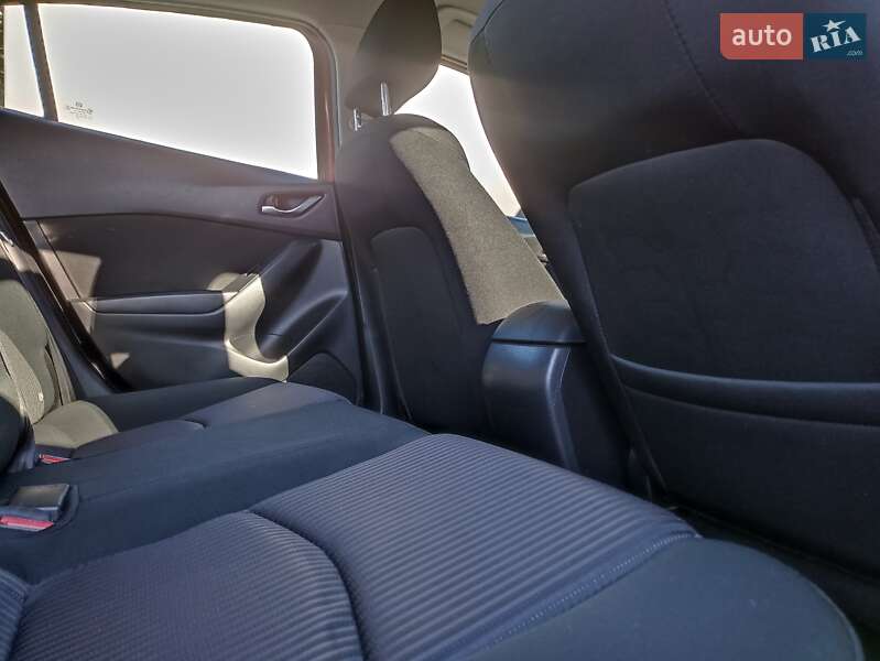 Хетчбек Mazda 3 2016 в Львові фото 32 Хетчбек Mazda 3 2016 в Львові