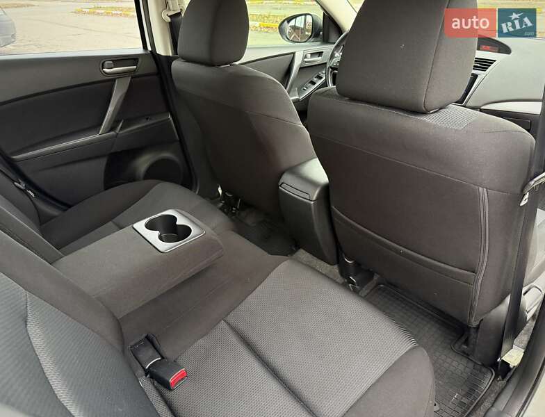 Седан Mazda 3 2010 в Києві фото 20 Седан Mazda 3 2010 в Києві