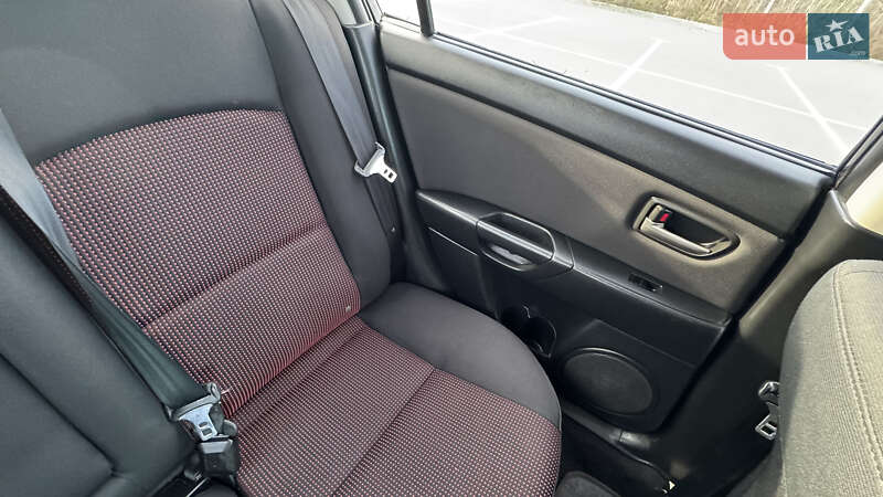 Седан Mazda 3 2006 в Виннице