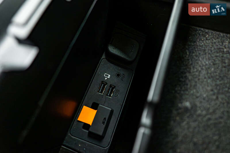 Хетчбек Mazda 3 2018 в Києві фото 16 Хетчбек Mazda 3 2018 в Києві