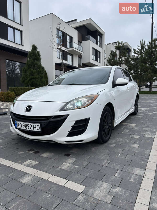 Хетчбек Mazda 3 2010 в Ужгороді фото 2 Хетчбек Mazda 3 2010 в Ужгороді