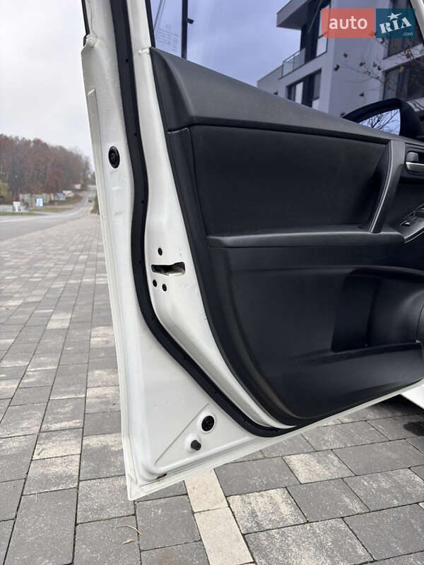 Хетчбек Mazda 3 2010 в Ужгороді фото 9 Хетчбек Mazda 3 2010 в Ужгороді