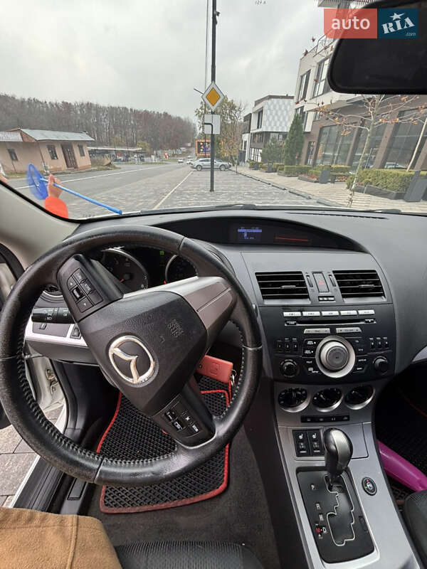 Хетчбек Mazda 3 2010 в Ужгороді фото 27 Хетчбек Mazda 3 2010 в Ужгороді