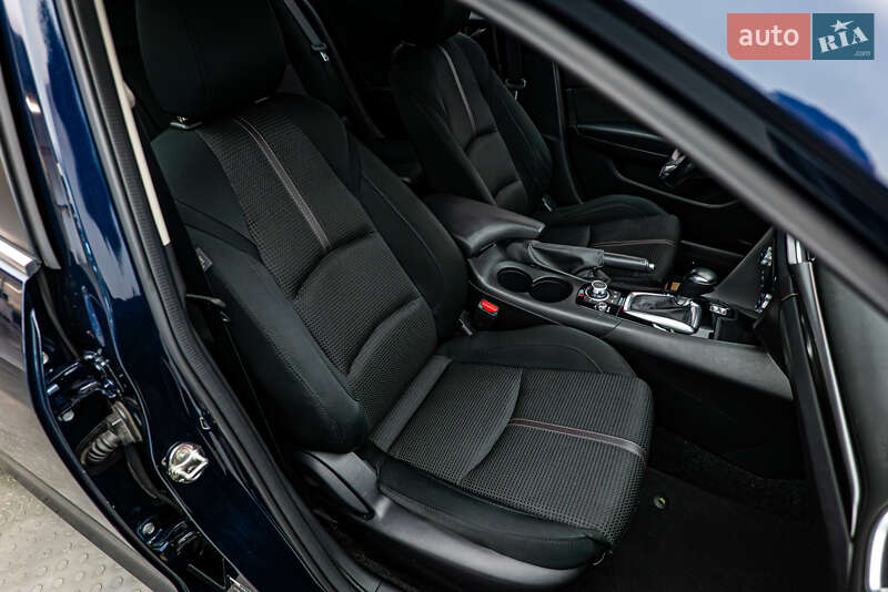 Хетчбек Mazda 3 2016 в Києві фото 21 Хетчбек Mazda 3 2016 в Києві