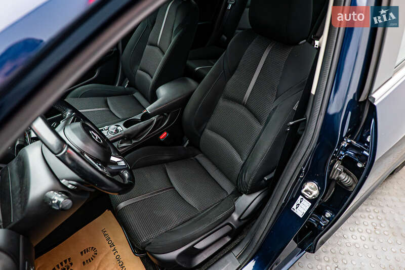 Хетчбек Mazda 3 2016 в Києві фото 9 Хетчбек Mazda 3 2016 в Києві
