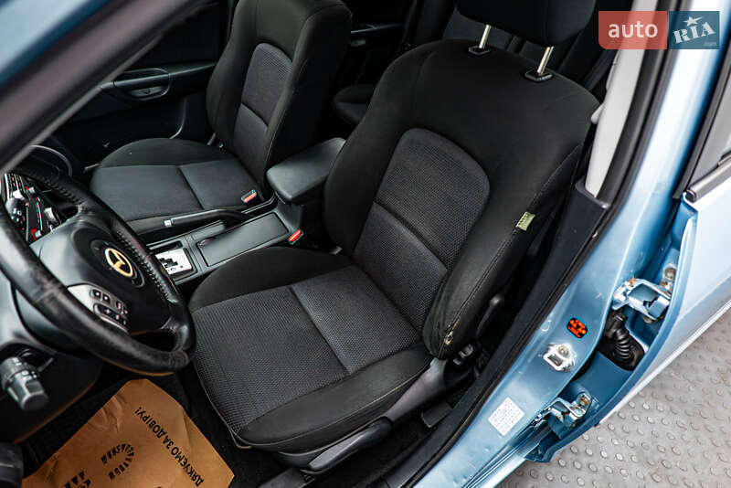Хетчбек Mazda 3 2008 в Києві фото 14 Хетчбек Mazda 3 2008 в Києві
