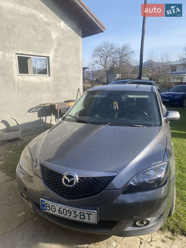 Седан Mazda 3 2004 в Чернівцях