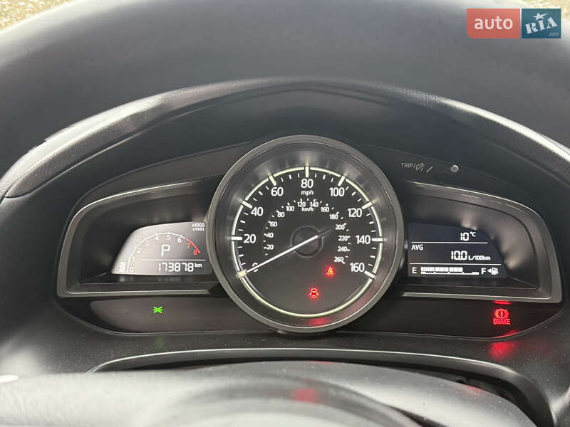 Седан Mazda 3 2017 в Киеве