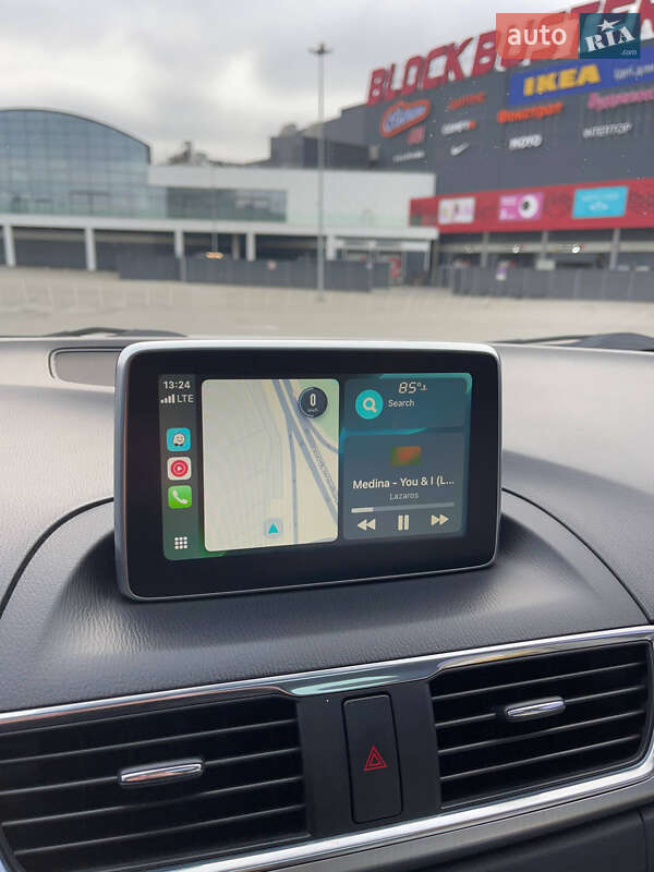 Хэтчбек Mazda 3 2015 в Киеве