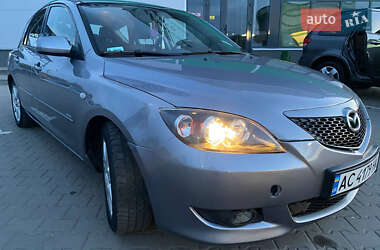 Хэтчбек Mazda 3 2005 в Нововолынске