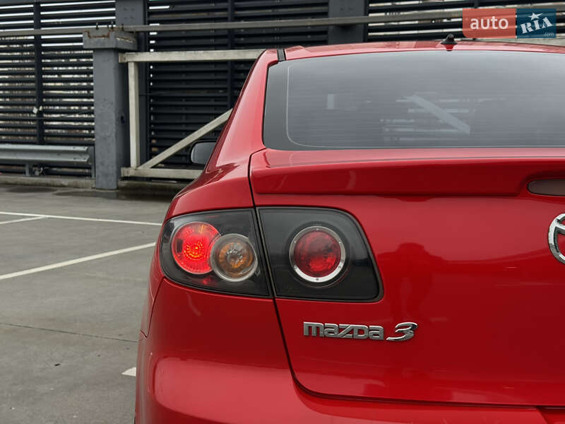 Седан Mazda 3 2008 в Киеве
