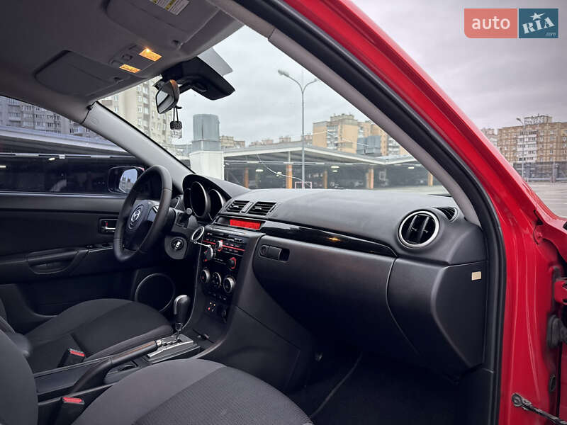 Седан Mazda 3 2008 в Киеве