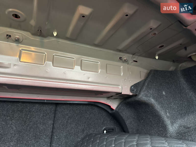 Седан Mazda 3 2008 в Киеве