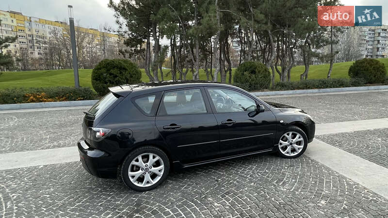 Хэтчбек Mazda 3 2007 в Днепре