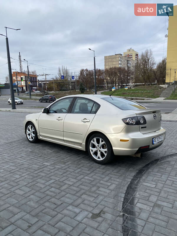 Седан Mazda 3 2007 в Днепре