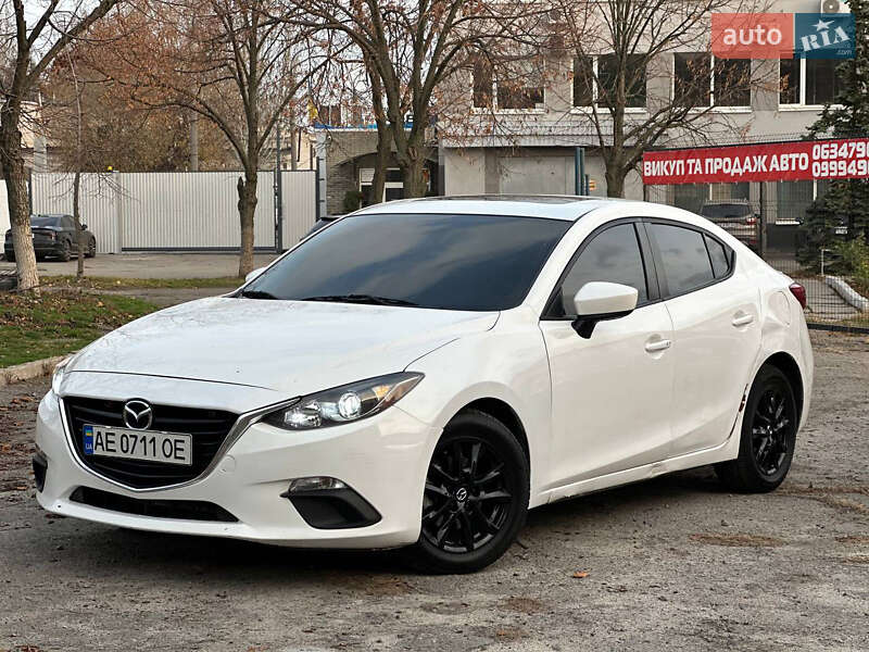 Седан Mazda 3 2014 в Днепре