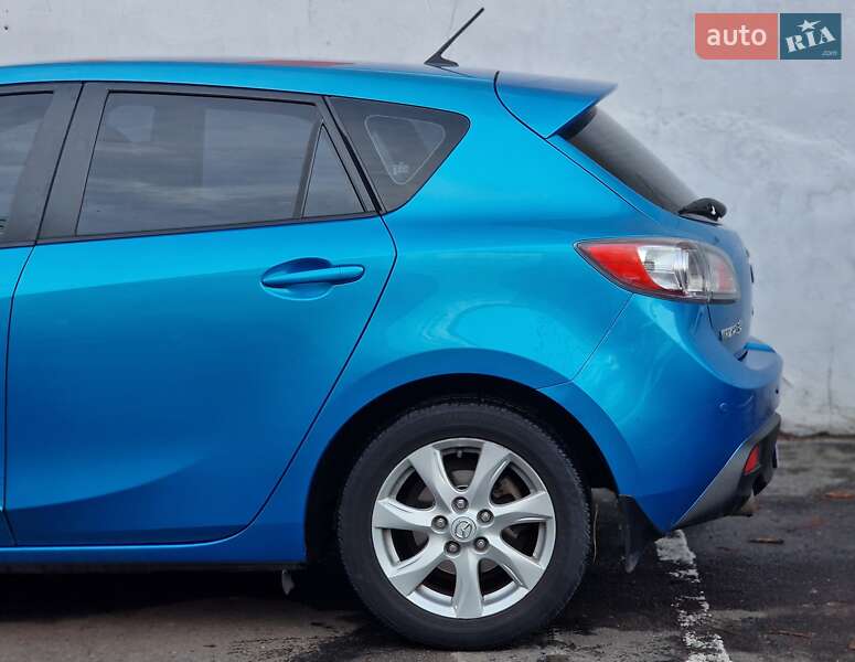 Хэтчбек Mazda 3 2010 в Одессе