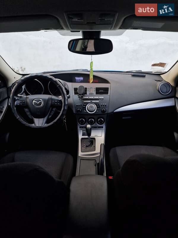 Хэтчбек Mazda 3 2010 в Одессе