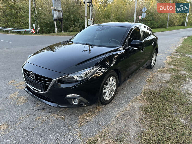 Хэтчбек Mazda 3 2016 в Киеве