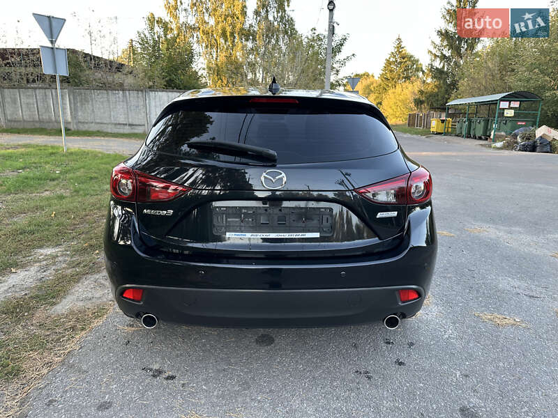 Хэтчбек Mazda 3 2016 в Киеве